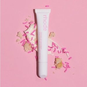 Rhode Peptide Lip Treatment - Vanilla Cake
